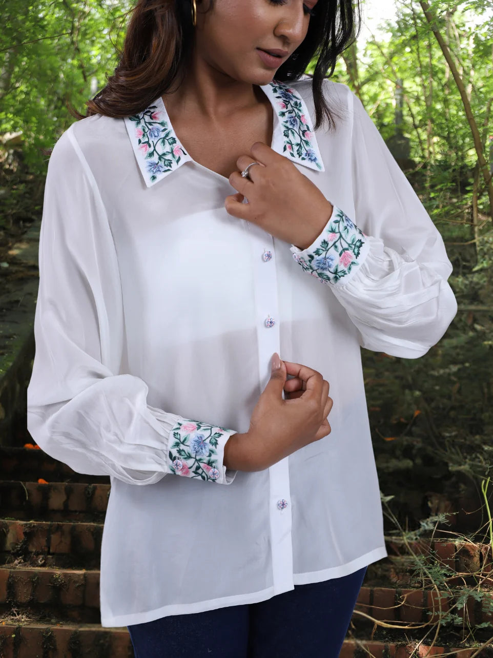 Aatma-Rati - White Crepe Embroidered Shirt.