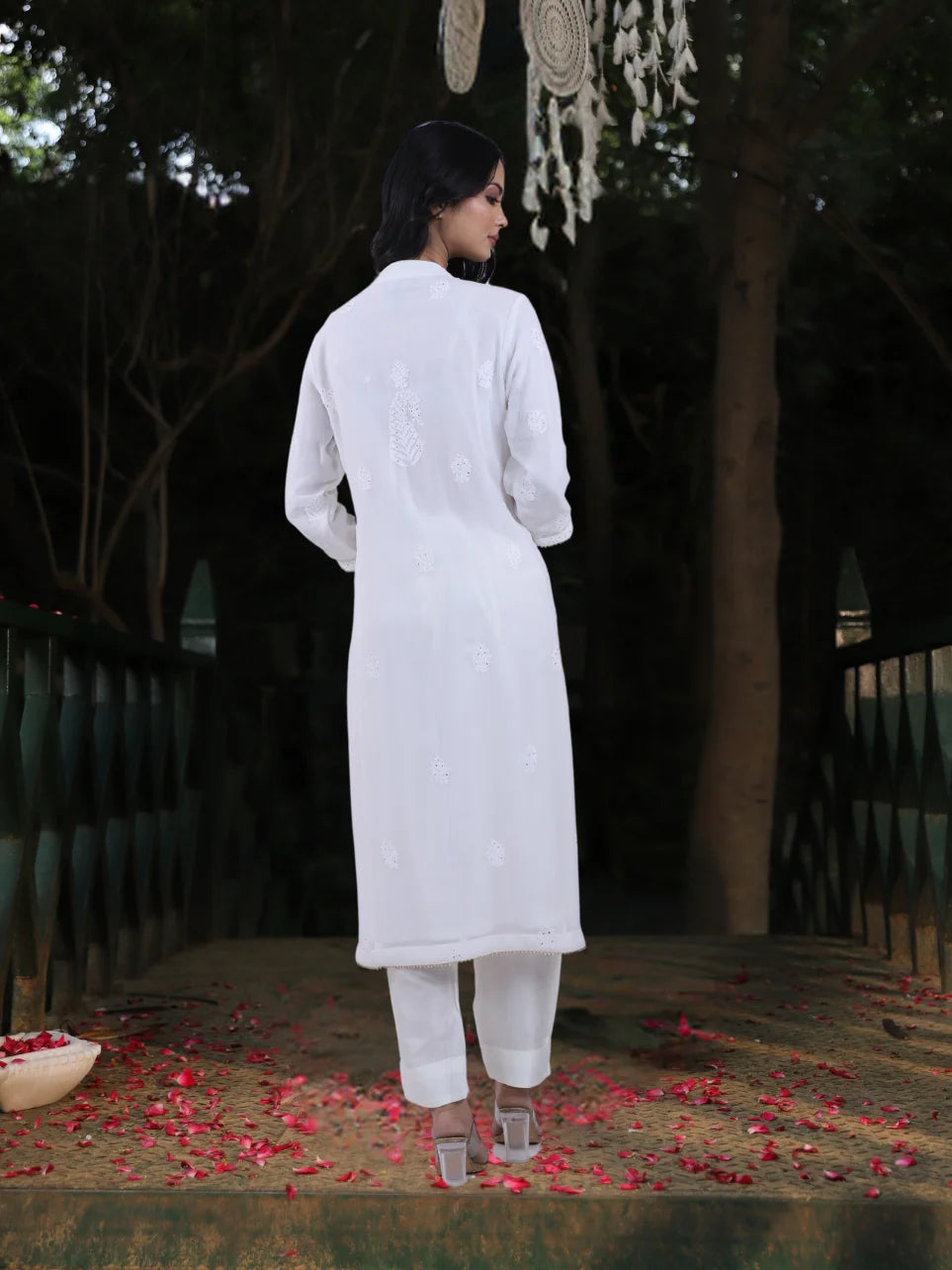 Shishir Anji - White Collar Pattern Straight Kurta Set