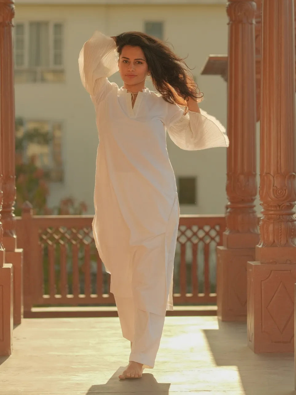 Shvet Prabuddh - Women White Kurta Pants